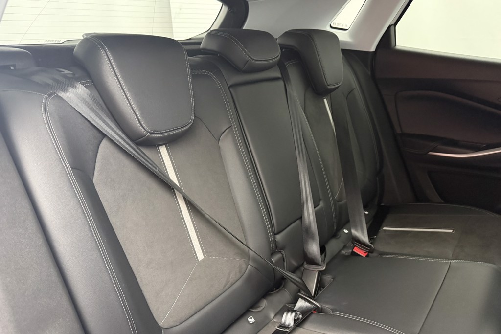 Vauxhall Grandland GSE Automatic Petrol Plug-In Hybrid SUV - Stock Number (1539481) - 17th supplementary image