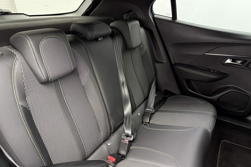 Peugeot 2008 GT Automatic Petrol SUV - Stock Number (1539491) - 13th supplementary image