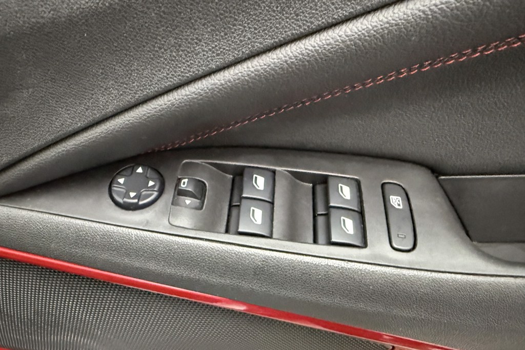 Vauxhall Crossland Gs Line Manual Diesel SUV - Stock Number (1539931) - 11th supplementary image