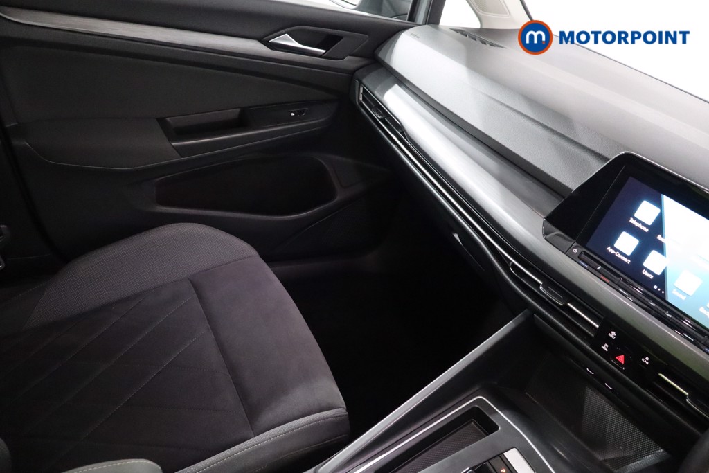 Volkswagen Golf Style Automatic Diesel Hatchback - Stock Number (1541421) - 15th supplementary image