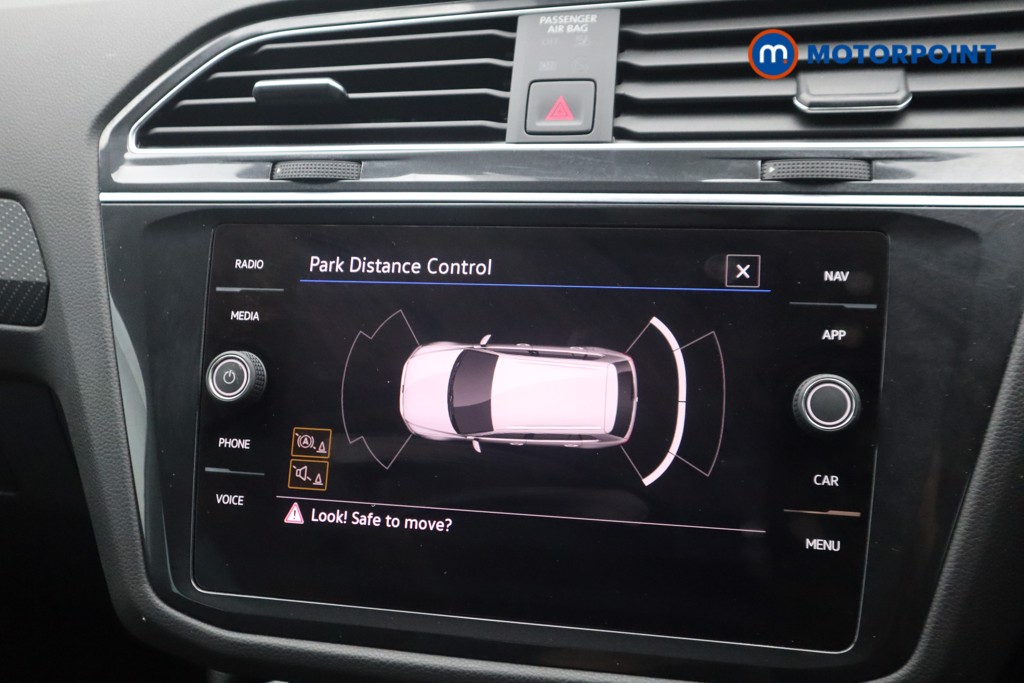 Volkswagen Tiguan R-Line Automatic Petrol SUV - Stock Number (1543293) - 8th supplementary image