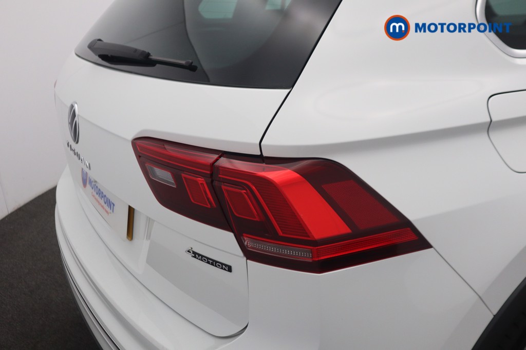 Volkswagen Tiguan R-Line Automatic Petrol SUV - Stock Number (1543293) - 25th supplementary image