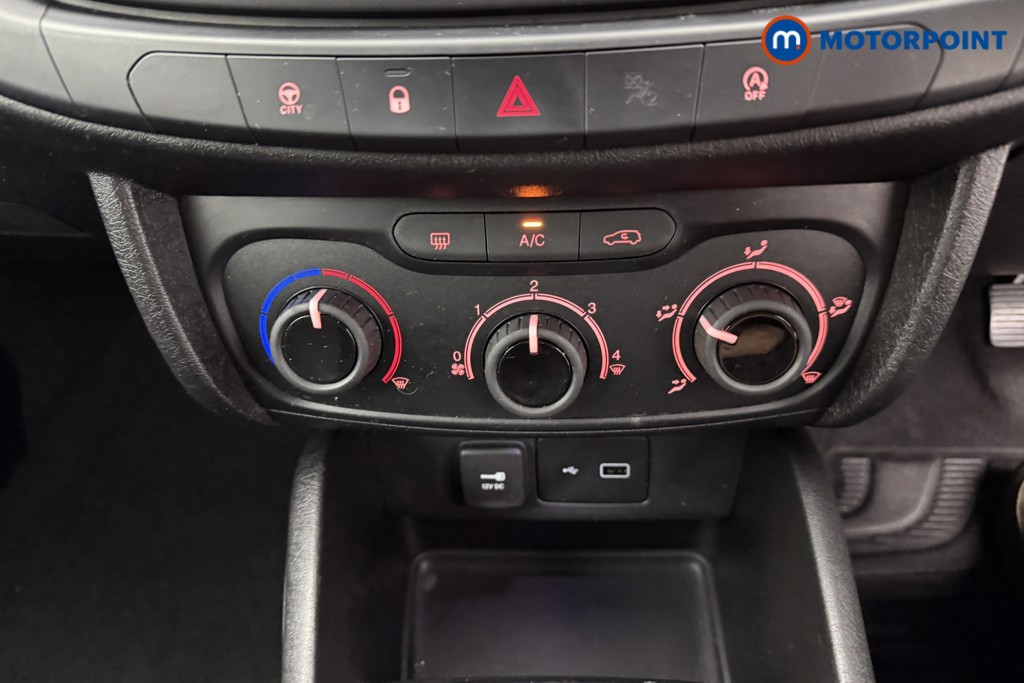 Fiat Tipo Street Manual Petrol Hatchback - Stock Number (1543449) - 6th supplementary image