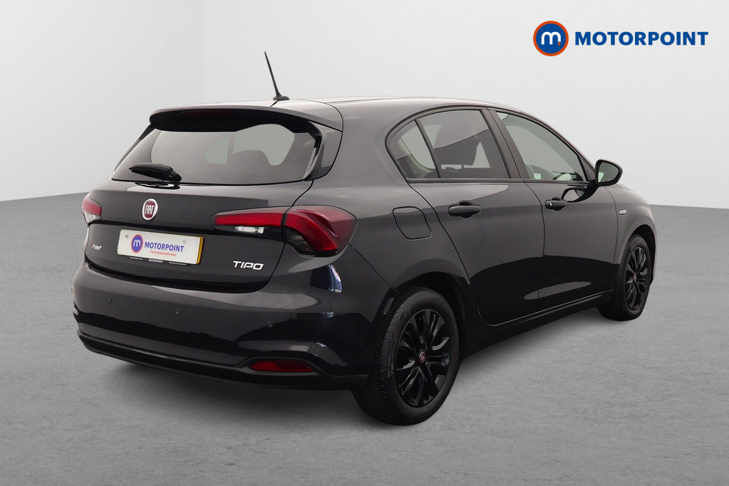 Fiat Tipo Street Manual Petrol Hatchback - Stock Number (1543449) - Drivers side rear corner