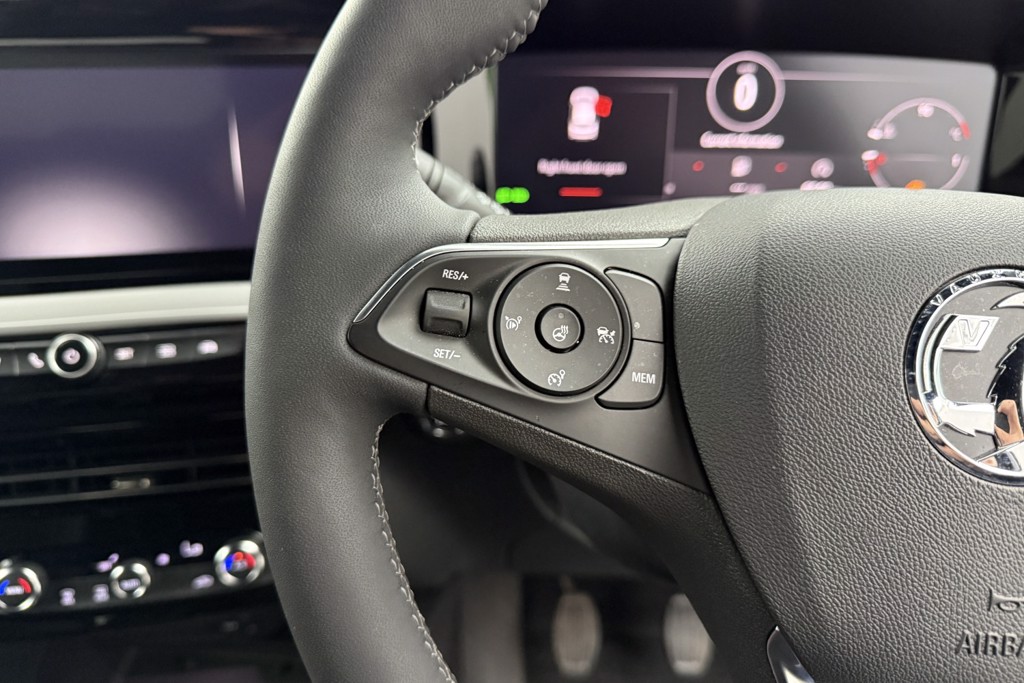 Vauxhall Mokka Ultimate Manual Petrol SUV - Stock Number (1543541) - 4th supplementary image