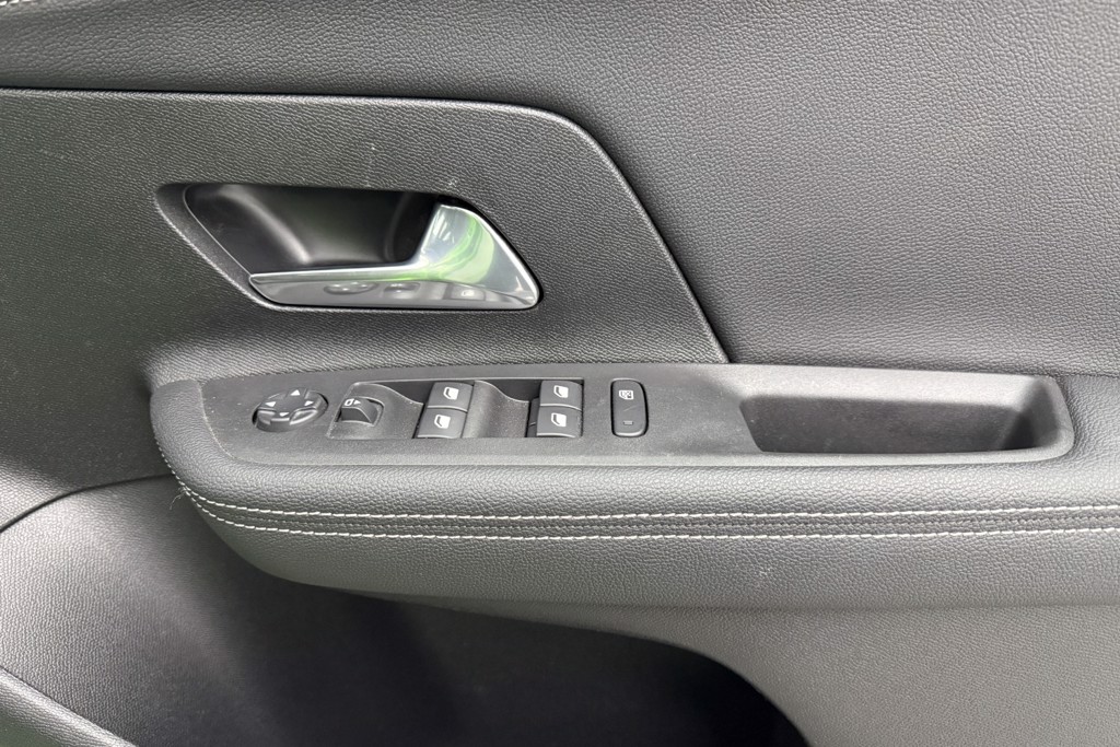 Vauxhall Mokka Ultimate Manual Petrol SUV - Stock Number (1543541) - 13th supplementary image