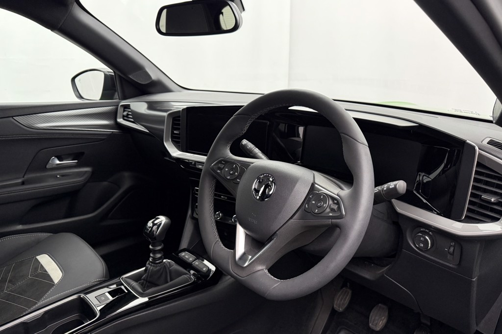 Vauxhall Mokka Ultimate Manual Petrol SUV - Stock Number (1543541) - 1st supplementary image