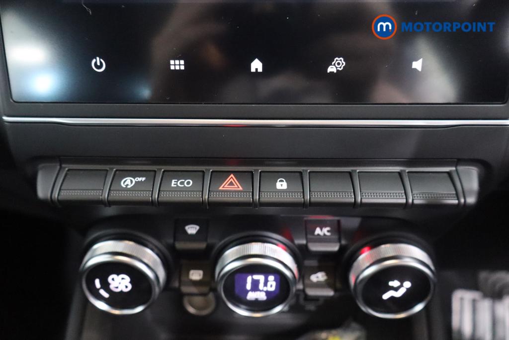 Renault Clio Evolution Manual Petrol Hatchback - Stock Number (1543573) - 5th supplementary image