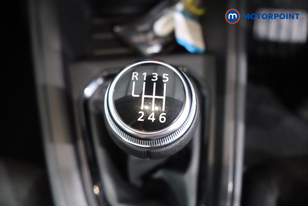 Renault Clio Evolution Manual Petrol Hatchback - Stock Number (1543573) - 6th supplementary image