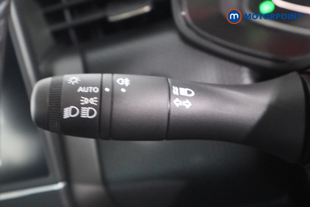 Renault Clio Evolution Manual Petrol Hatchback - Stock Number (1543573) - 11th supplementary image