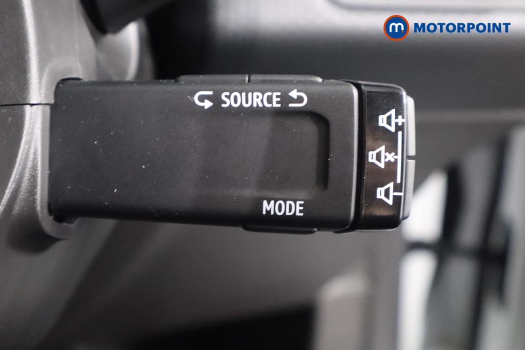 Renault Clio Evolution Manual Petrol Hatchback - Stock Number (1543573) - 13th supplementary image
