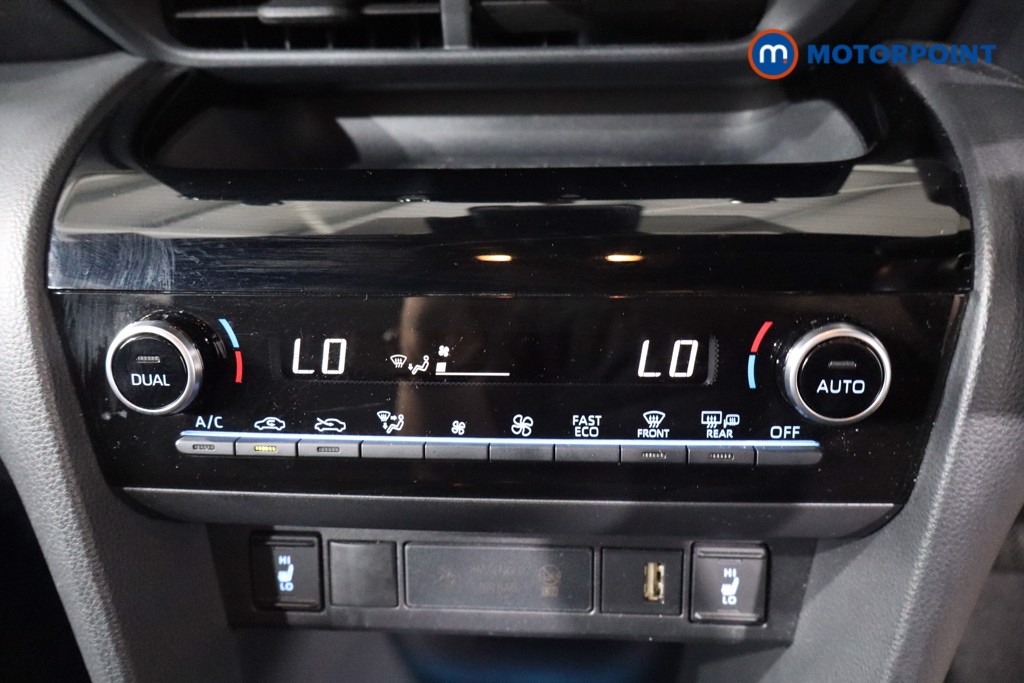 Toyota Yaris Cross Premiere Edition Automatic Petrol-Electric Hybrid Estate - Stock Number (1543604) - 18th supplementary image