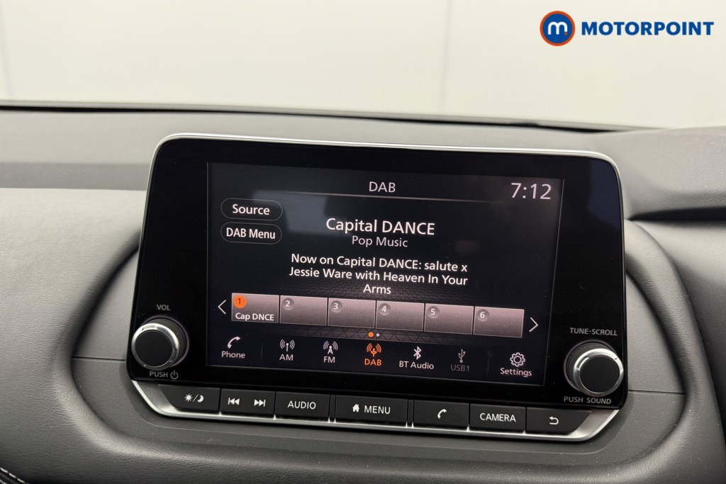 Nissan Qashqai Acenta Premium Automatic Petrol SUV - Stock Number (1543706) - 5th supplementary image