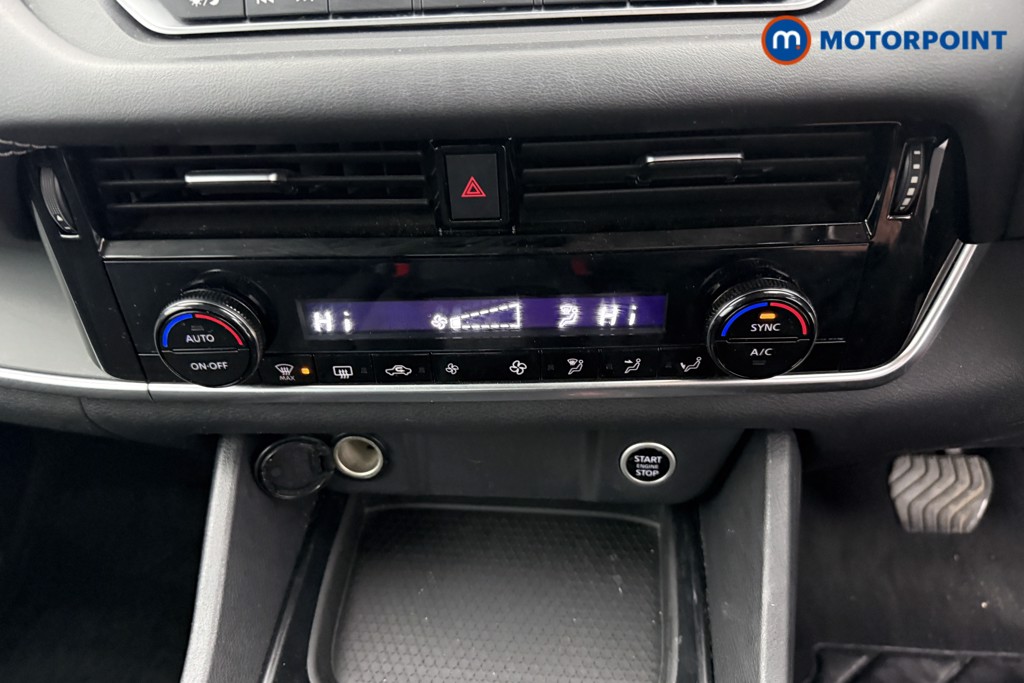 Nissan Qashqai Acenta Premium Automatic Petrol SUV - Stock Number (1543706) - 9th supplementary image