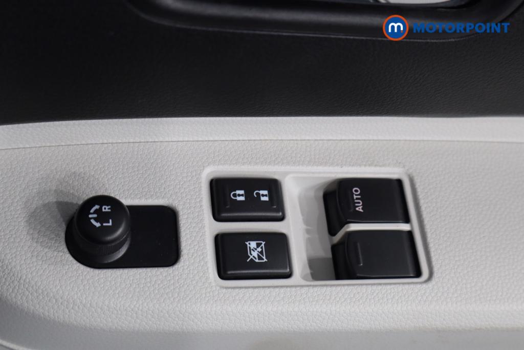 Suzuki Ignis SZ3 Manual Petrol SUV - Stock Number (1543804) - 13th supplementary image