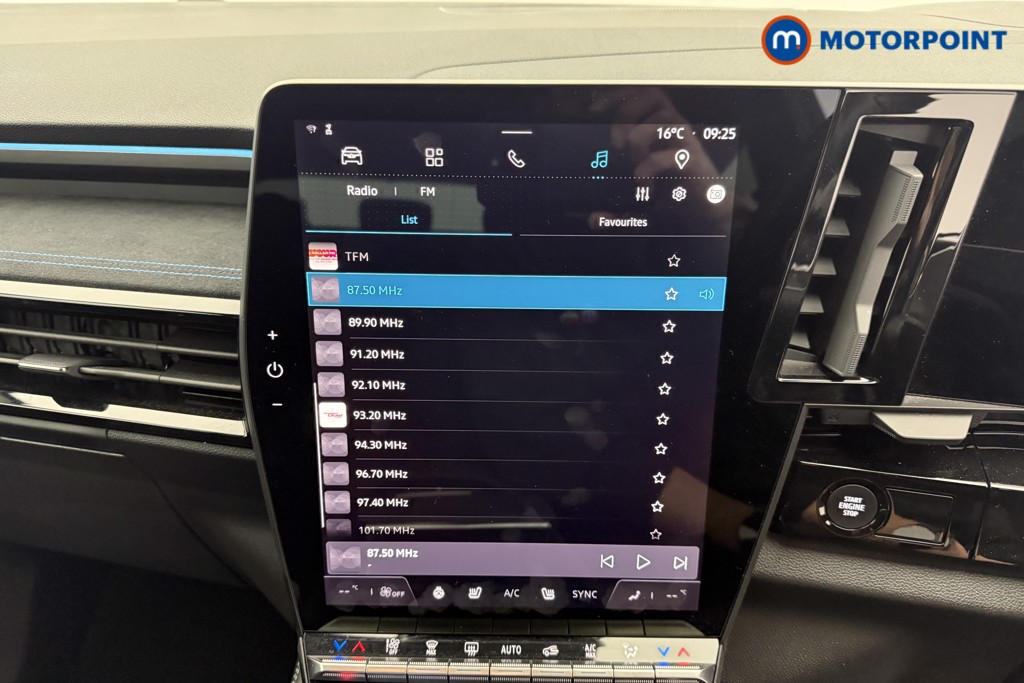 Renault Austral Techno Esprit Alpine Automatic Petrol-Electric Hybrid SUV - Stock Number (1543849) - 6th supplementary image