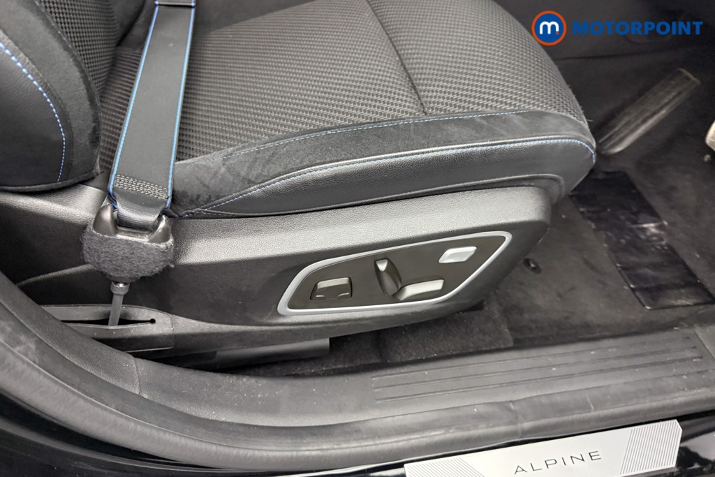 Renault Austral Techno Esprit Alpine Automatic Petrol-Electric Hybrid SUV - Stock Number (1543849) - 18th supplementary image