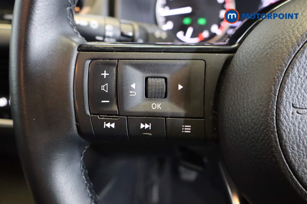 Nissan Qashqai N-Connecta Manual Petrol SUV - Stock Number (1544689) - 5th supplementary image