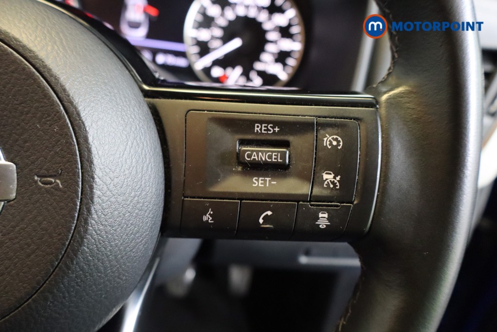 Nissan Qashqai N-Connecta Manual Petrol SUV - Stock Number (1544689) - 6th supplementary image