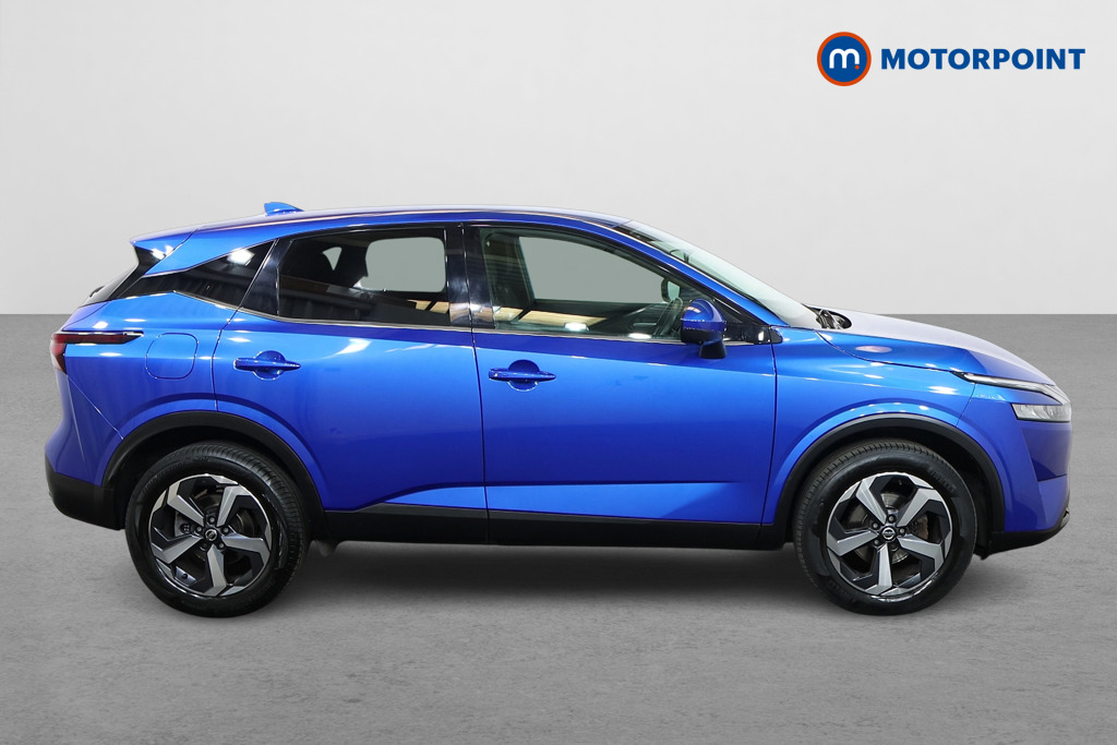 Nissan Qashqai N-Connecta Manual Petrol SUV - Stock Number (1544689) - Drivers side