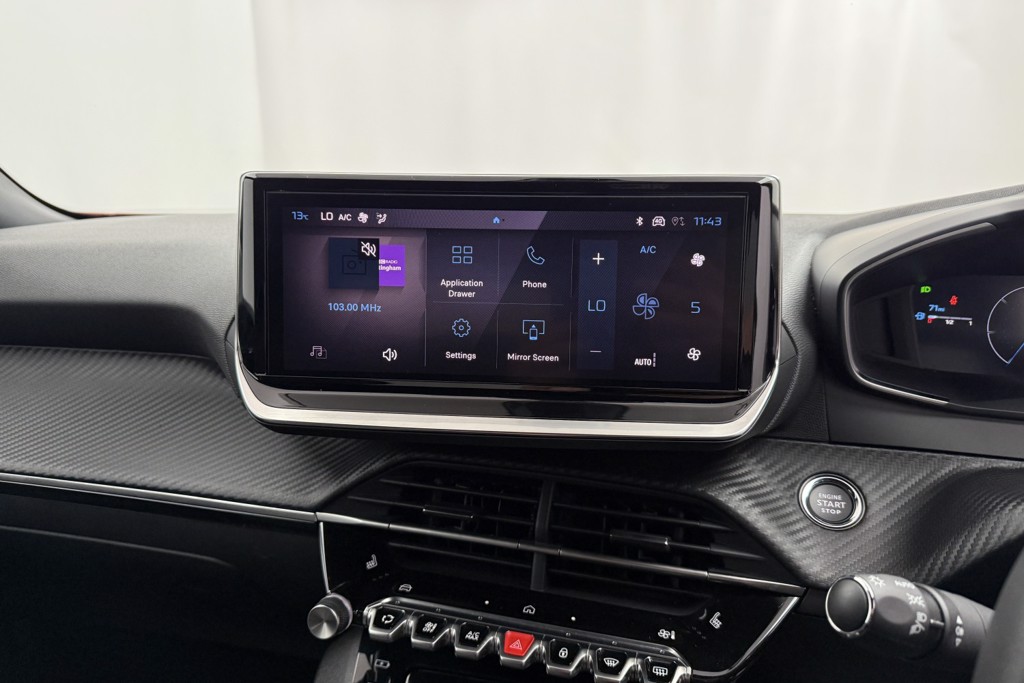 Peugeot 2008 Allure Manual Petrol SUV - Stock Number (1544945) - 6th supplementary image