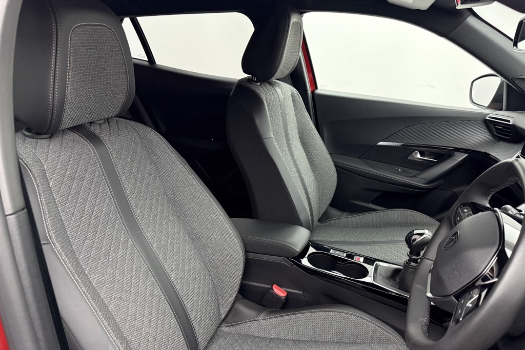 Peugeot 2008 Allure Manual Petrol SUV - Stock Number (1544945) - 14th supplementary image