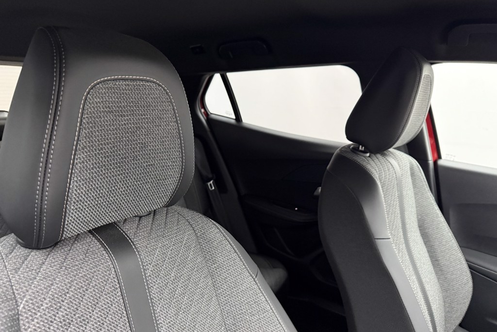Peugeot 2008 Allure Manual Petrol SUV - Stock Number (1544945) - 15th supplementary image