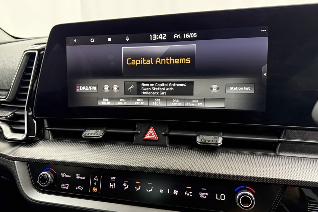 KIA Sportage 3 Automatic Petrol Plug-In Hybrid SUV - Stock Number (1544972) - 9th supplementary image