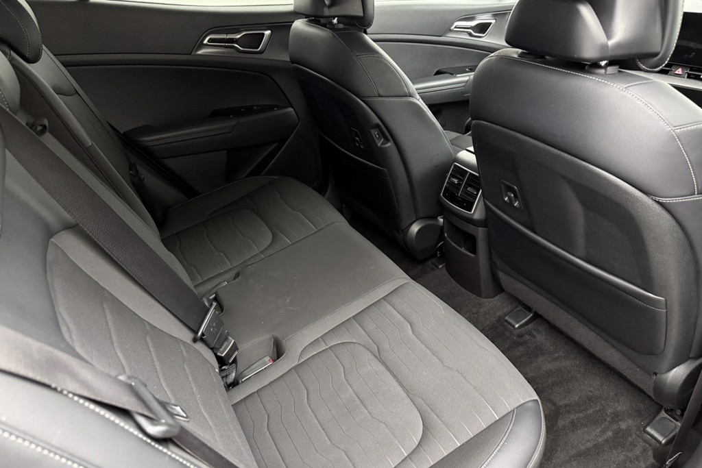 KIA Sportage 3 Automatic Petrol Plug-In Hybrid SUV - Stock Number (1544972) - 16th supplementary image