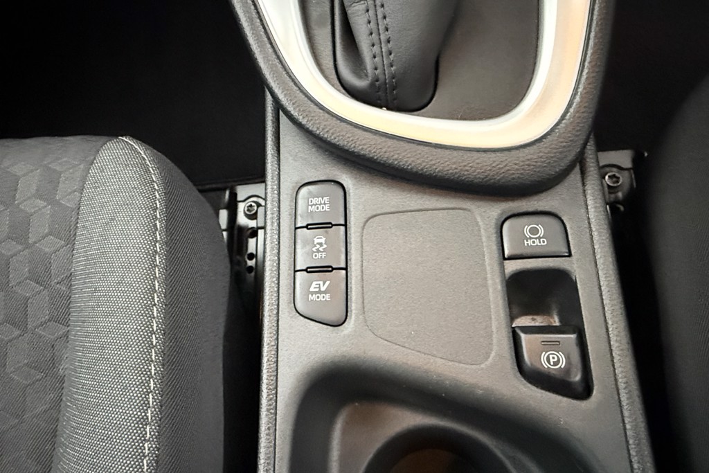 Toyota Yaris Icon Automatic Petrol-Electric Hybrid Hatchback - Stock Number (1545015) - 9th supplementary image