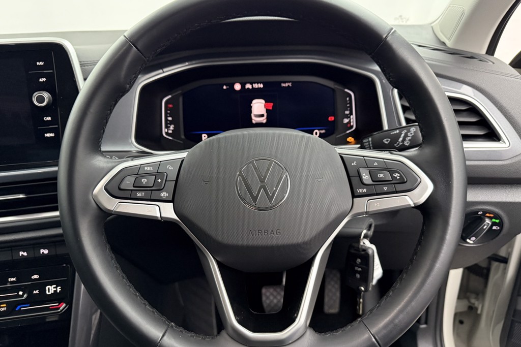 Volkswagen T-Roc Style Automatic Petrol SUV - Stock Number (1545285) - 2nd supplementary image