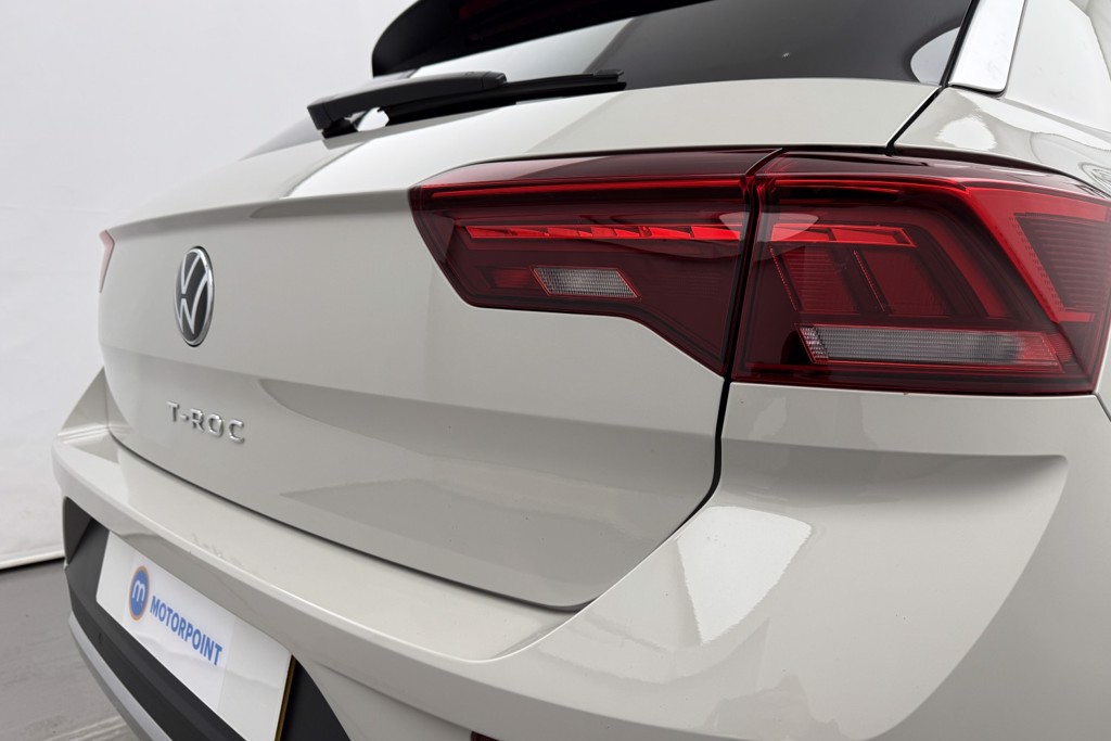 Volkswagen T-Roc Style Automatic Petrol SUV - Stock Number (1545285) - 15th supplementary image