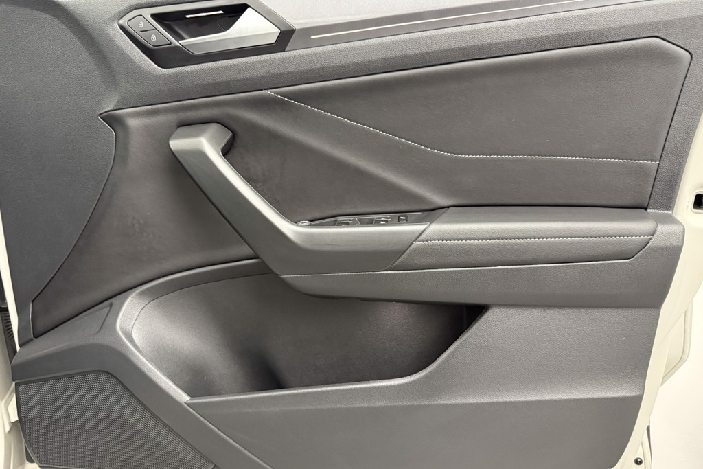 Volkswagen T-Roc Style Automatic Petrol SUV - Stock Number (1545285) - 18th supplementary image