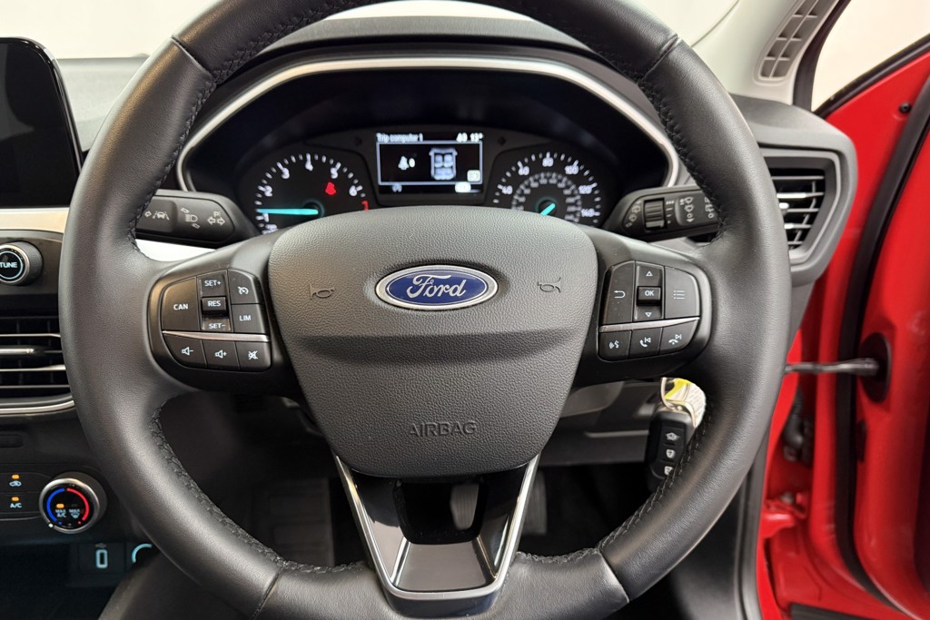 Ford Focus Zetec Manual Petrol Hatchback - Stock Number (1545290) - 2nd supplementary image