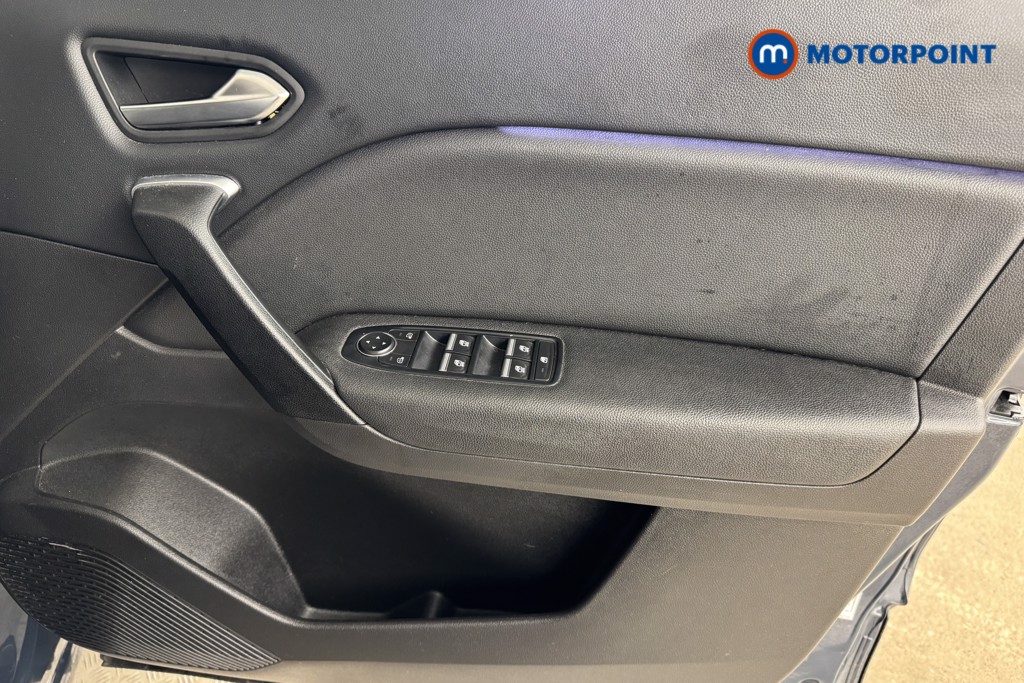 Renault Captur Se Edition Manual Petrol SUV - Stock Number (1545484) - 15th supplementary image