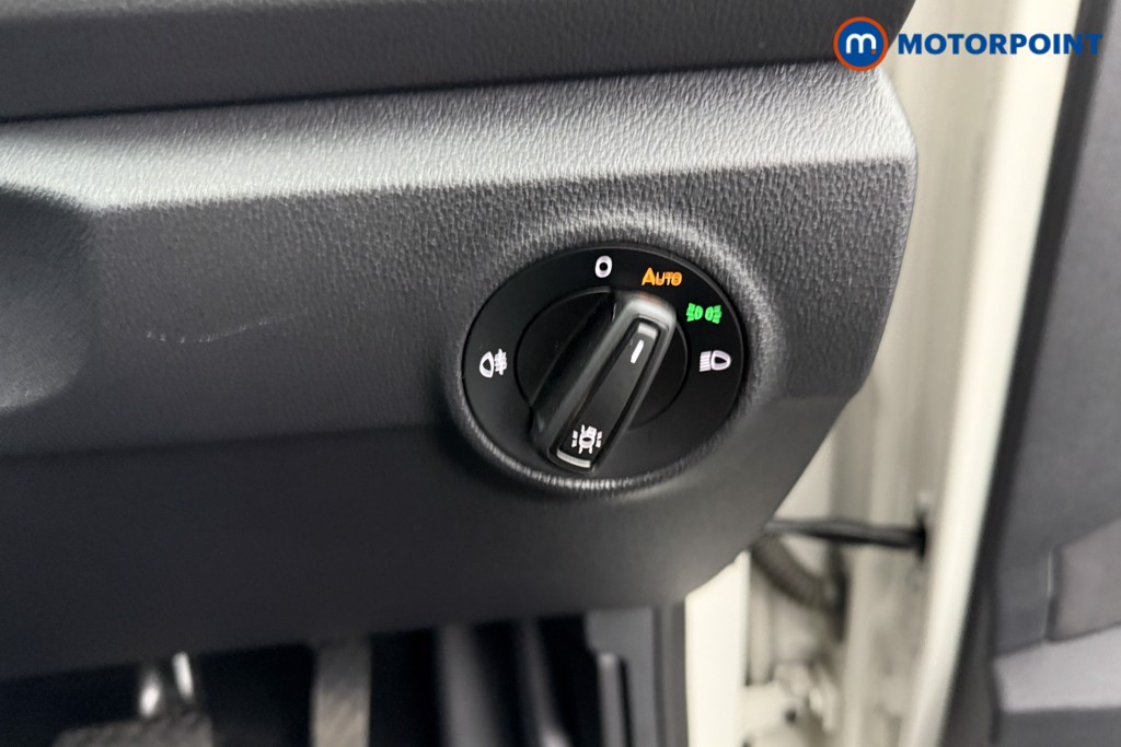 Volkswagen T-Roc Life Automatic Petrol SUV - Stock Number (1545878) - 16th supplementary image