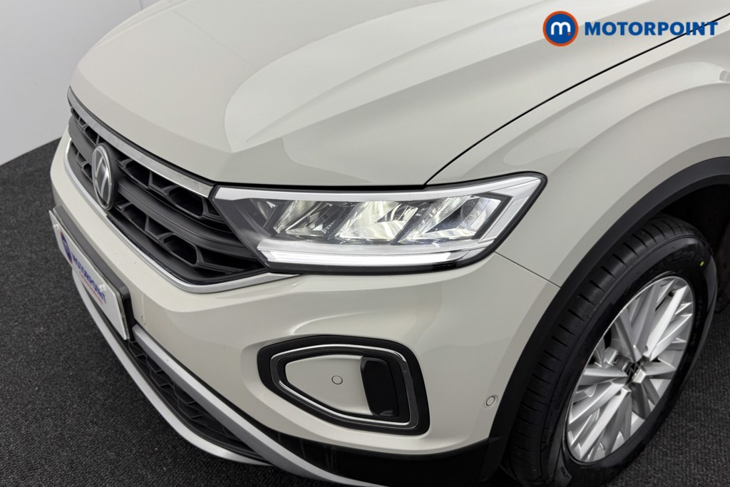 Volkswagen T-Roc Life Automatic Petrol SUV - Stock Number (1545878) - 29th supplementary image