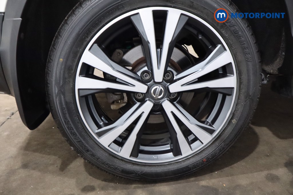 Nissan Qashqai N-Connecta Automatic Petrol SUV - Stock Number (1546210) - 11th supplementary image