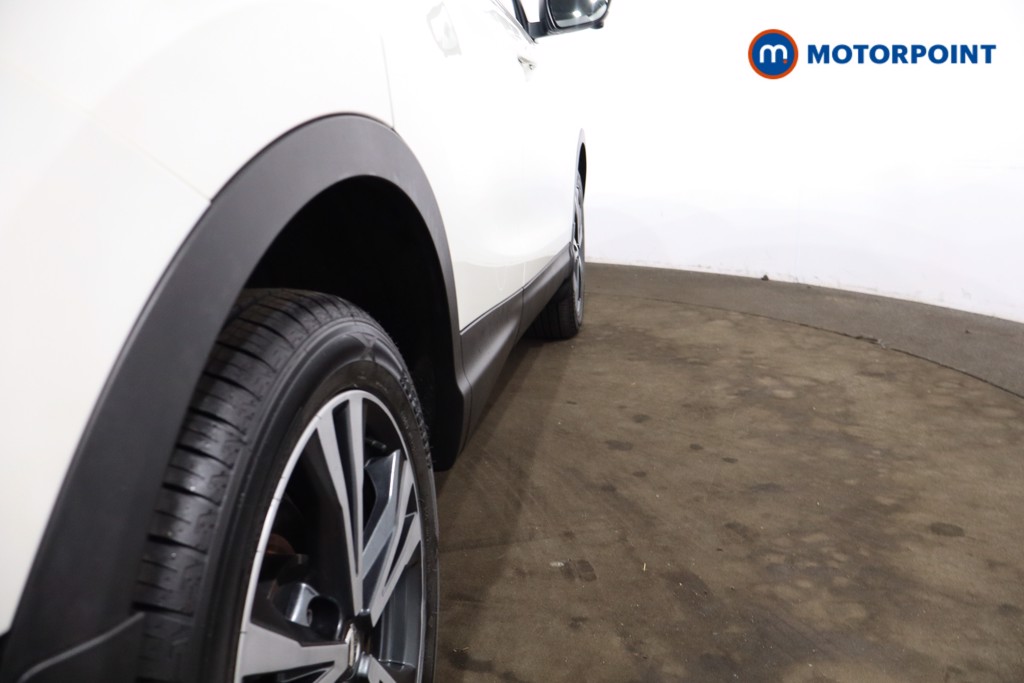 Nissan Qashqai N-Connecta Automatic Petrol SUV - Stock Number (1546210) - 22nd supplementary image