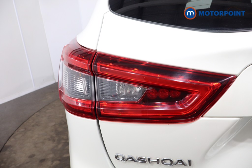 Nissan Qashqai N-Connecta Automatic Petrol SUV - Stock Number (1546210) - 24th supplementary image
