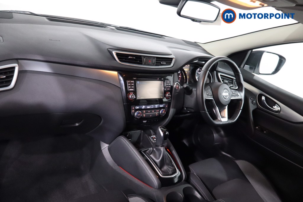 Nissan Qashqai N-Connecta Automatic Petrol SUV - Stock Number (1546210) - 1st supplementary image