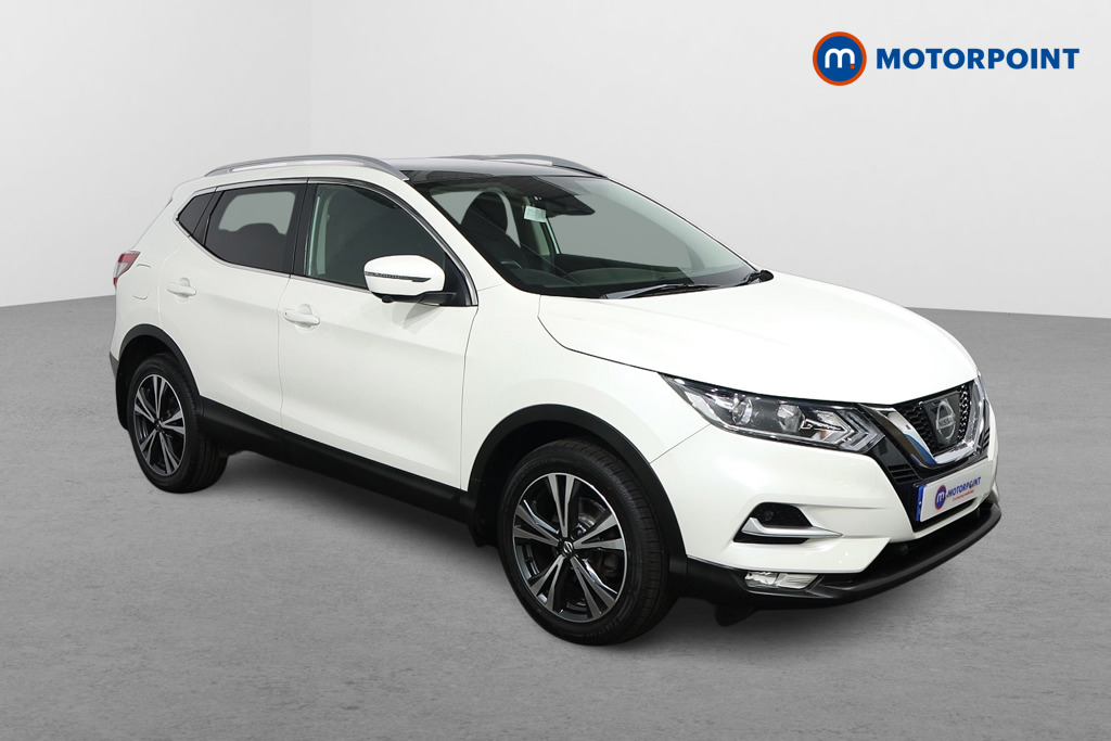 Nissan Qashqai N-Connecta Automatic Petrol SUV - Stock Number (1546210) - Drivers side front corner