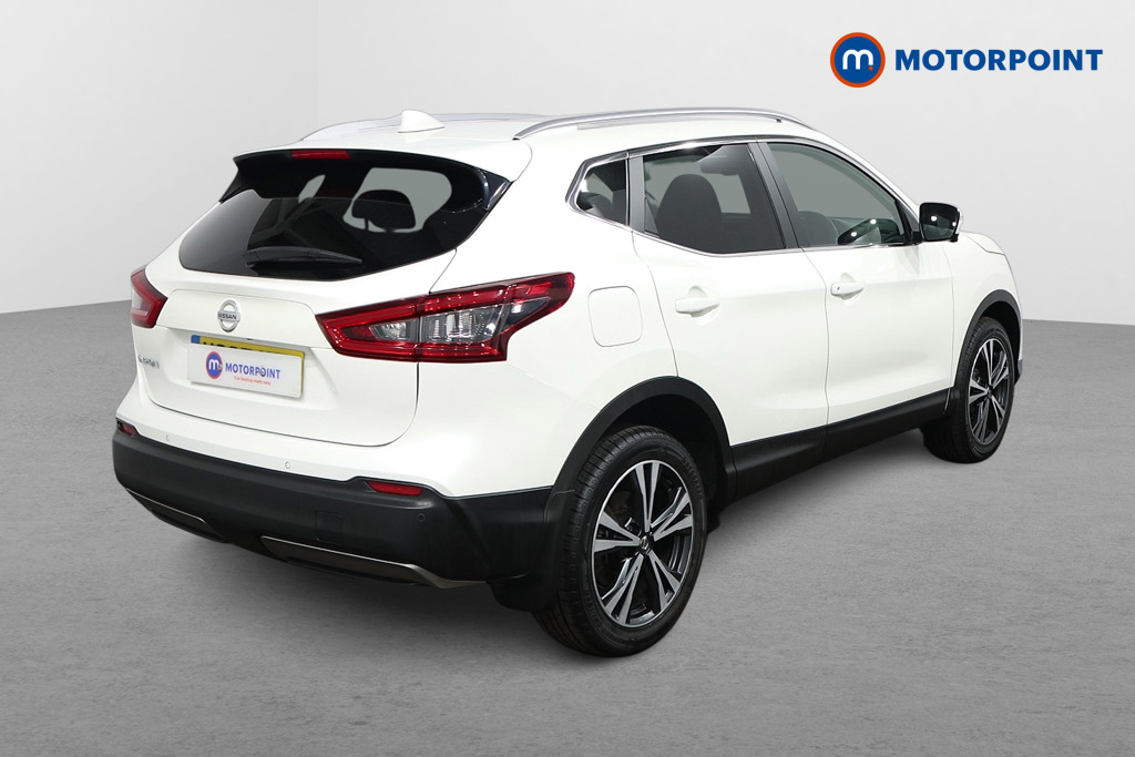 Nissan Qashqai N-Connecta Automatic Petrol SUV - Stock Number (1546210) - Drivers side rear corner