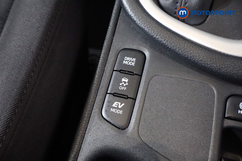 Toyota Yaris Icon Automatic Petrol-Electric Hybrid Hatchback - Stock Number (1546270) - 17th supplementary image