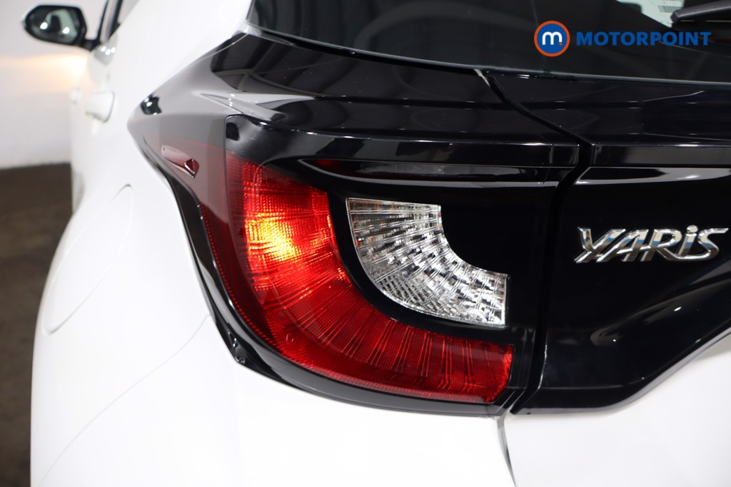 Toyota Yaris Icon Automatic Petrol-Electric Hybrid Hatchback - Stock Number (1546270) - 23rd supplementary image