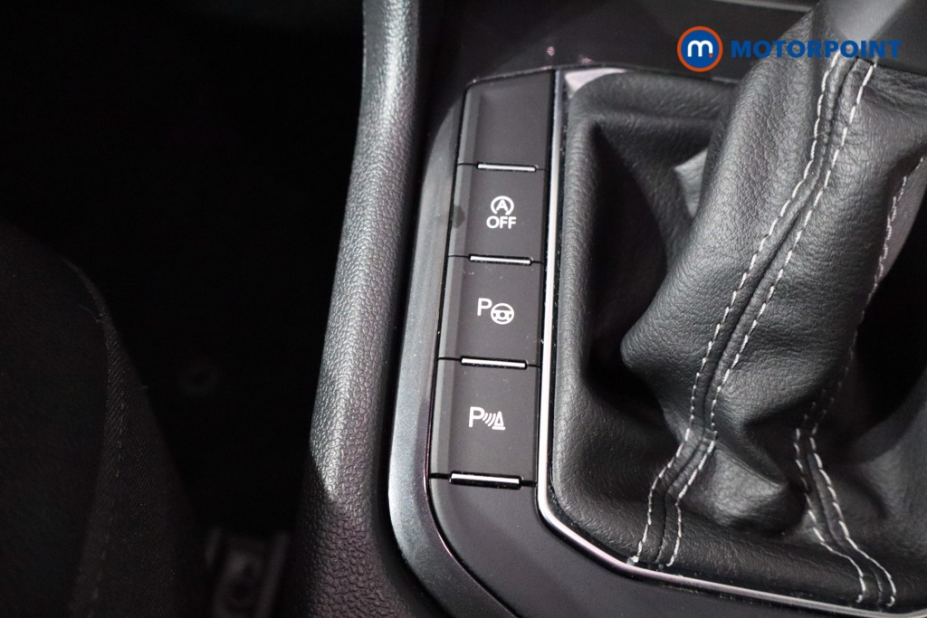 Volkswagen Tiguan R-Line Automatic Petrol SUV - Stock Number (1546774) - 22nd supplementary image