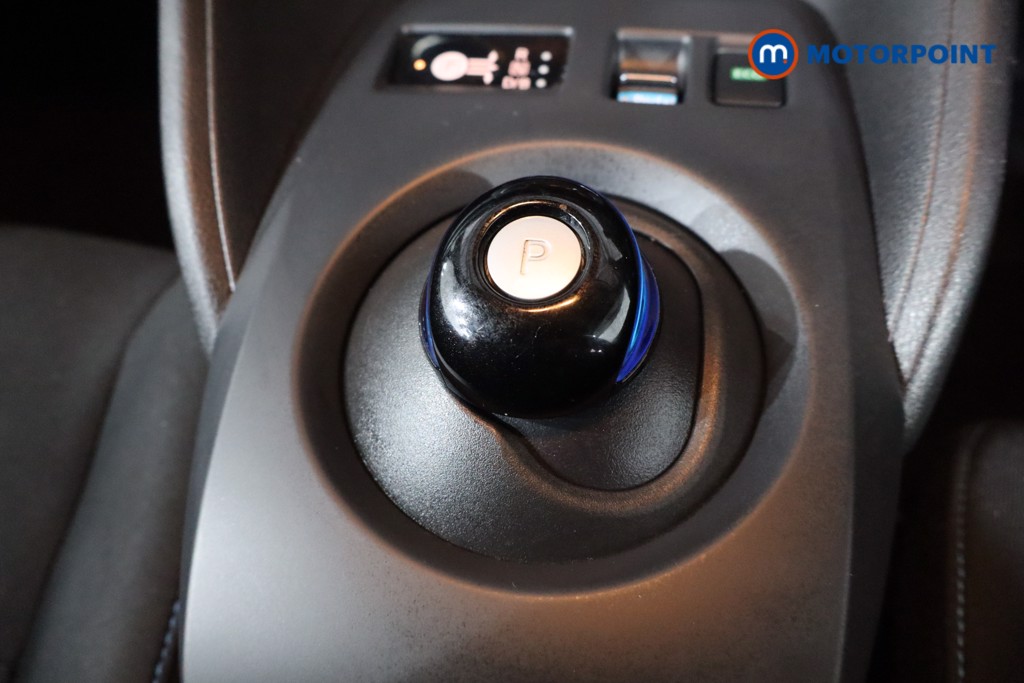 Nissan Leaf Acenta Automatic Electric Hatchback - Stock Number (1546809) - 19th supplementary image