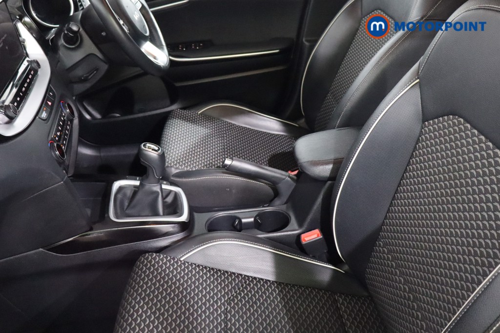 KIA Ceed 3 Manual Petrol Hatchback - Stock Number (1535645) - 4th supplementary image