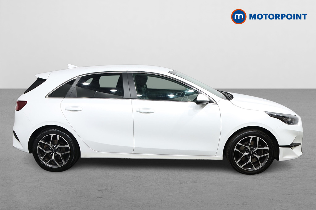 KIA Ceed 3 Manual Petrol Hatchback - Stock Number (1535645) - Drivers side