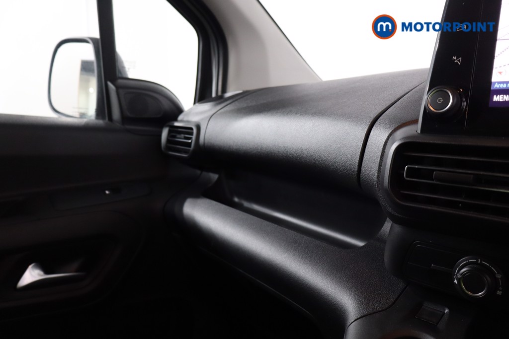 Vauxhall Combo Life Design Automatic Electric People Carrier - Stock Number (1542683) - 18th supplementary image